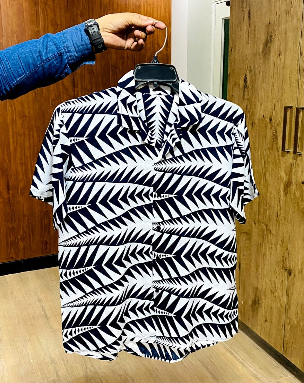 Men's Tropical Printed Shirts.
