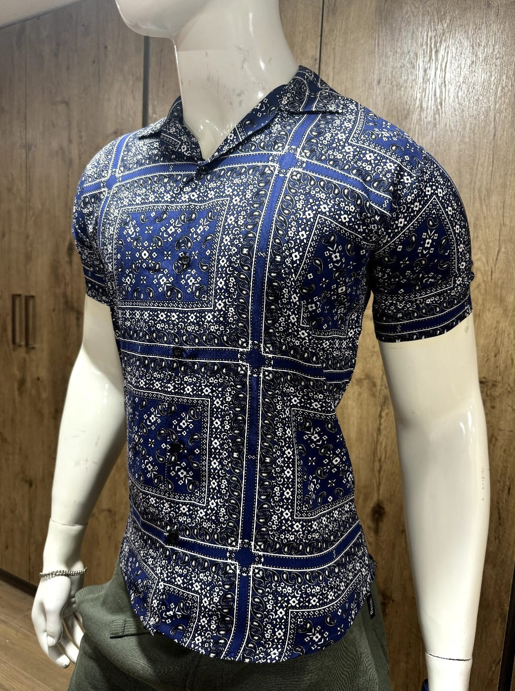 Men's Tropical Printed Shirts.