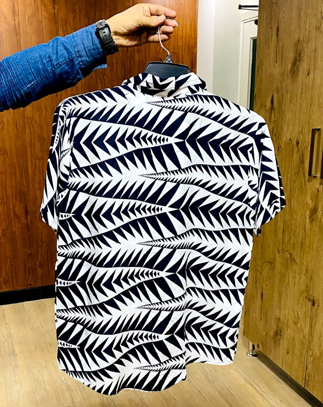 Men's Tropical Printed Shirts.