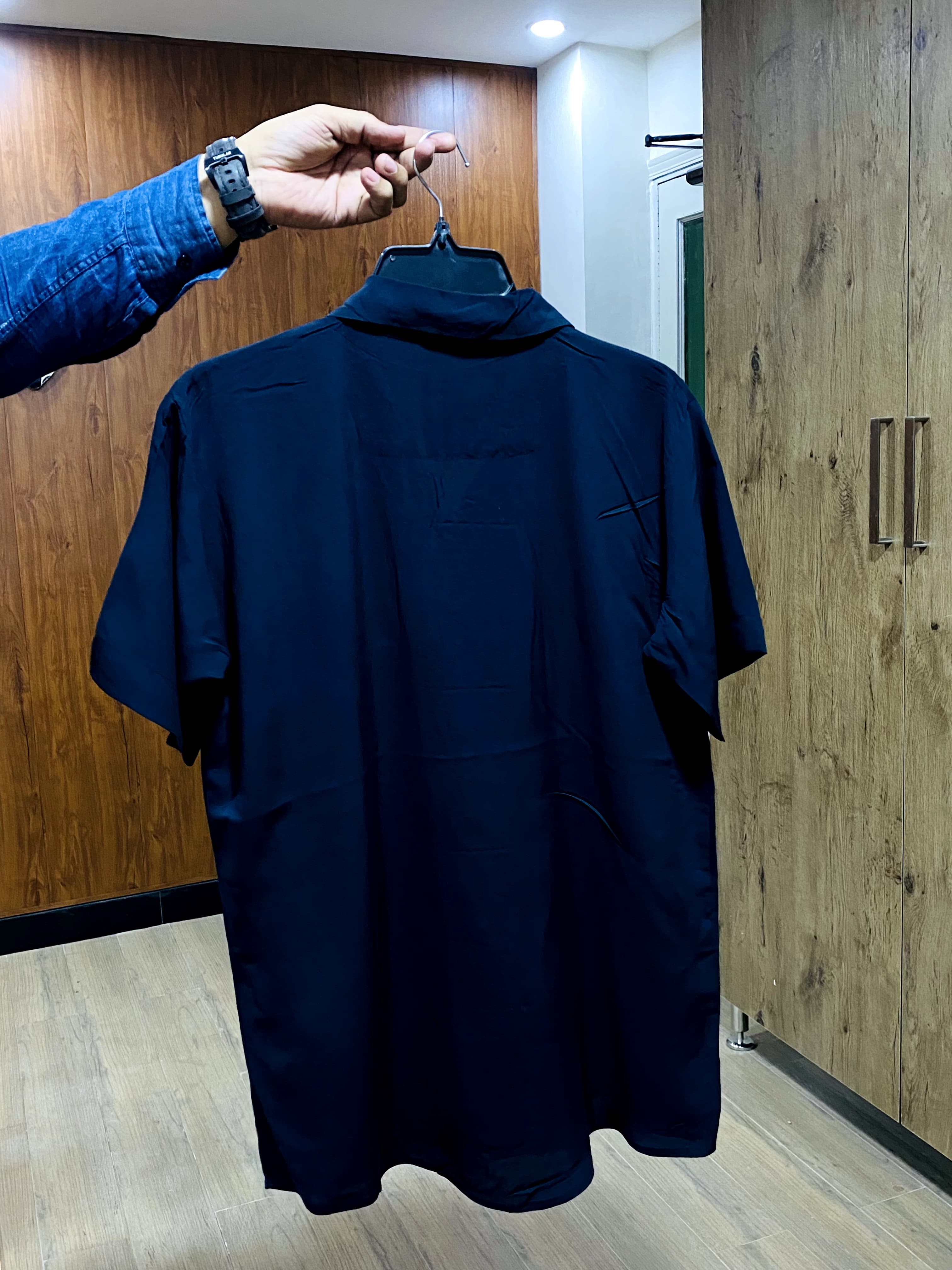 Men's Casual Solid Black Color Shirt.