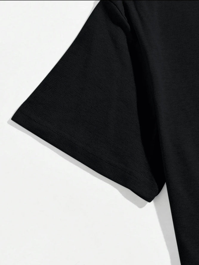 Men's Letter Printed Round Neck Drop Shoulder.