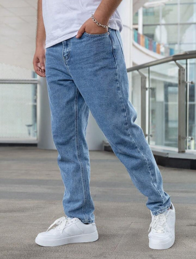 Men's Casual Loose Fit Straight Leg Jeans With Pockets