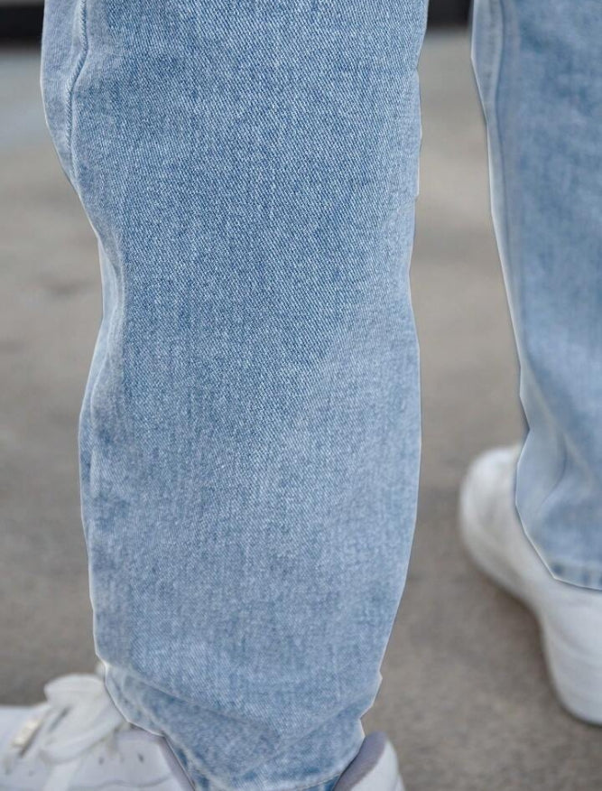 Men's Casual Loose Fit Straight Leg Jeans With Pockets