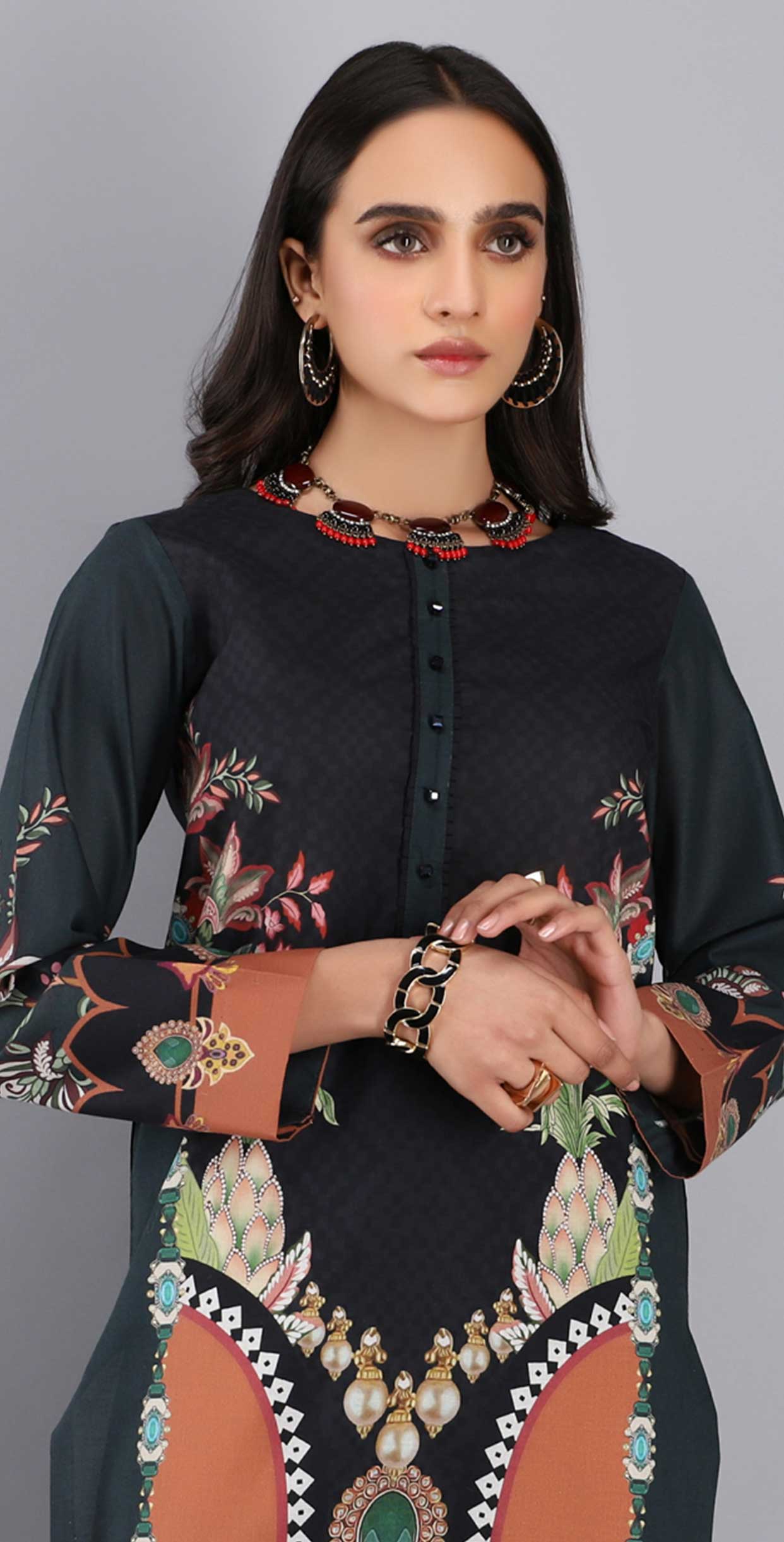 1 & Get 1 Free - Unstitched 1pc Digital Printed Lawn Shirt - Article 212